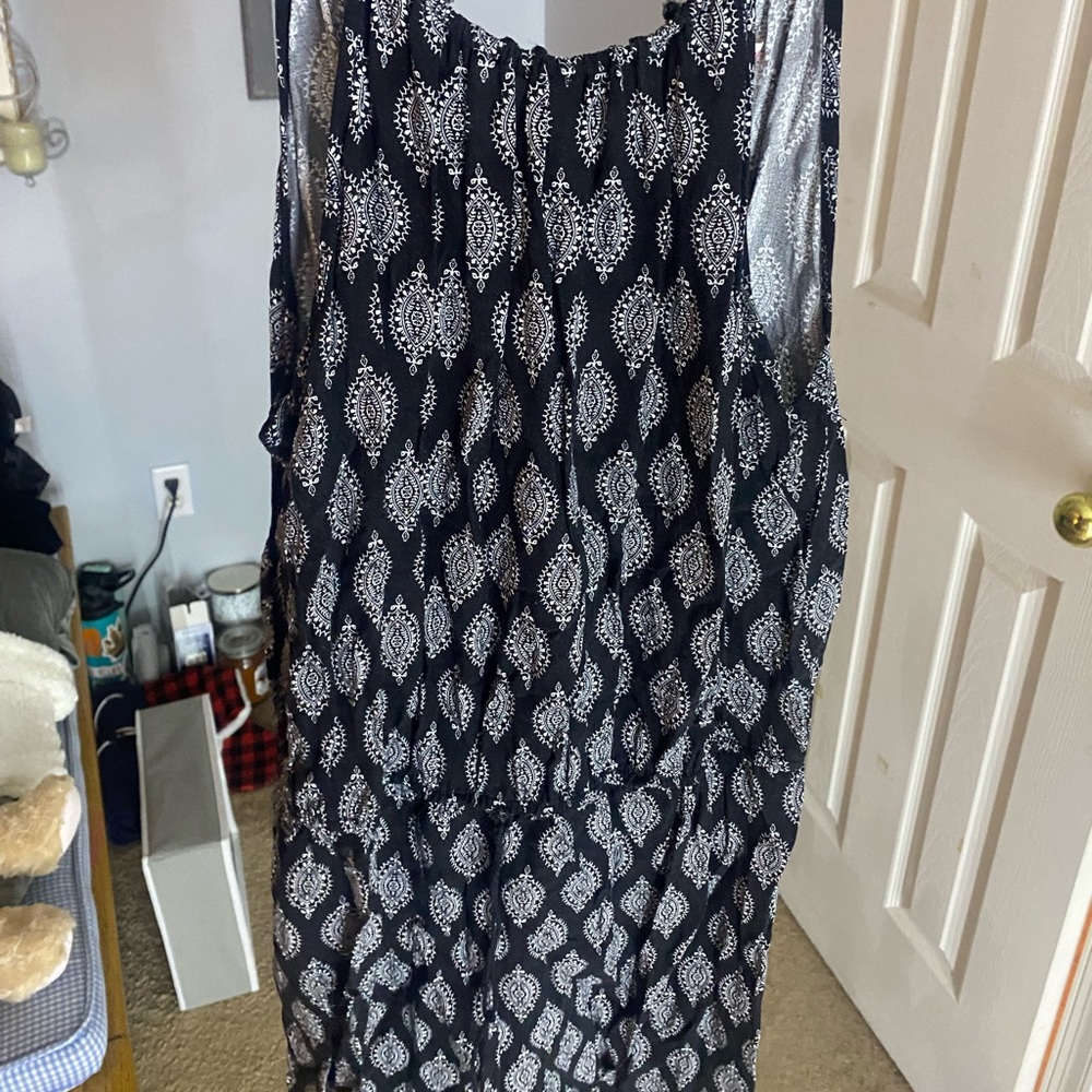 Black and white romper size large
